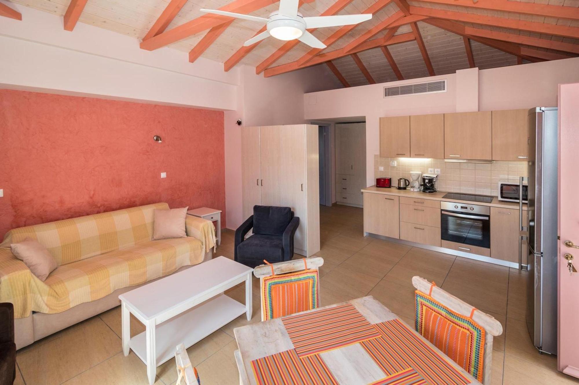 Athena'S Cottage Ступа Екстер'єр фото